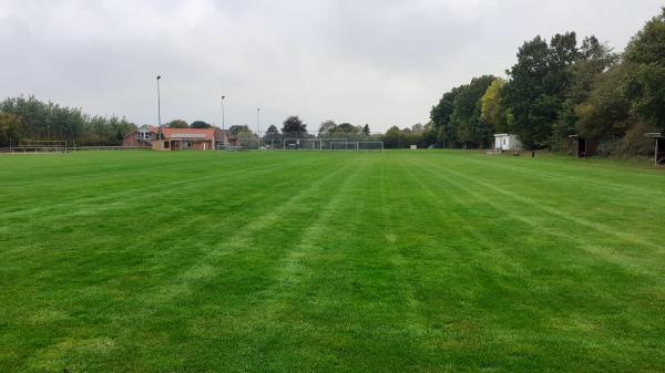 Alleestadion B-Platz - Jersbek