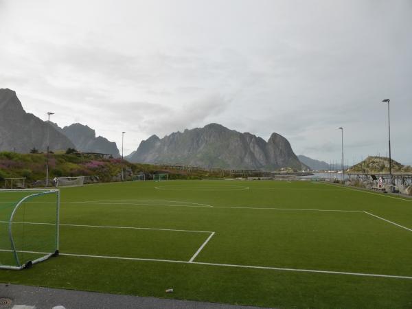 Reine stadion - Reine