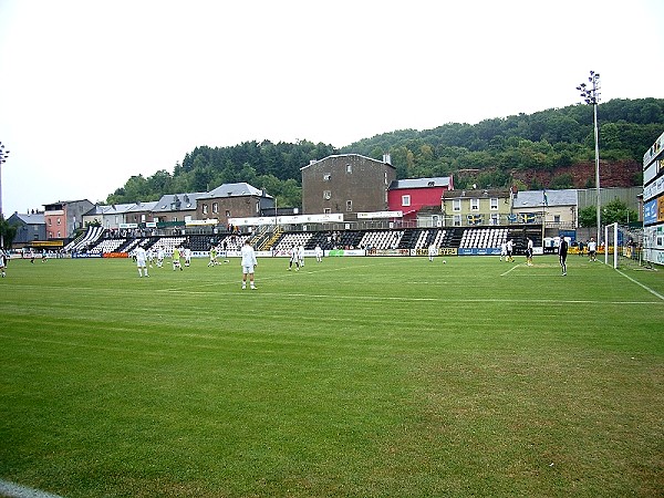 Stade de la Frontière - Esch-Uelzecht (Esch-sur-Alzette)