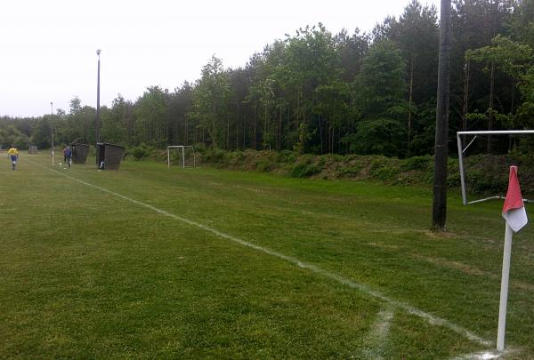 Sportanlage Am Ehrenmal - Jevenstedt-Nienkattbek