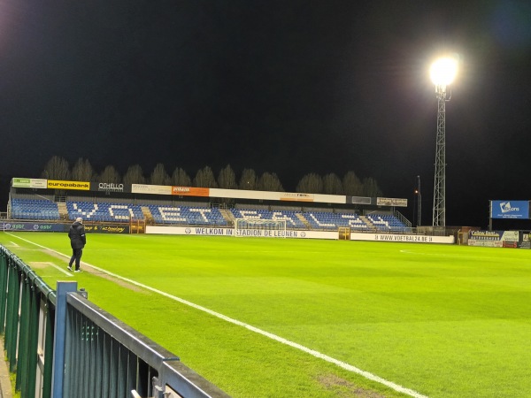 Stadion De Leunen - Geel