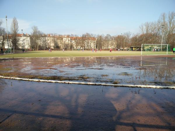 Sportplatz am Borsigpark - Berlin-Tegel