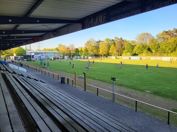 Hermann-Löns-Stadion - Paderborn-Schloß Neuhaus