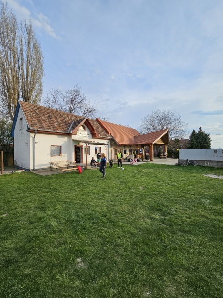 Balatonkenesei focipálya - Balatonkenese