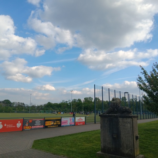 Bezirkssportanlage Filder Benden Platz 2 - Moers