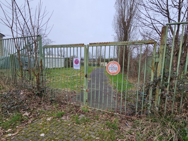 Mannesmann-Betriebssportplatz - Mülheim/Ruhr-Dümpten