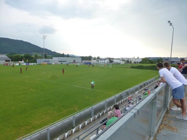 Sportplatz Oberhofen - Oberhofen