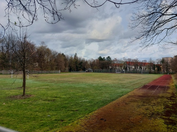 Schulsportplatz Weißenseepark - München-Obergiesing
