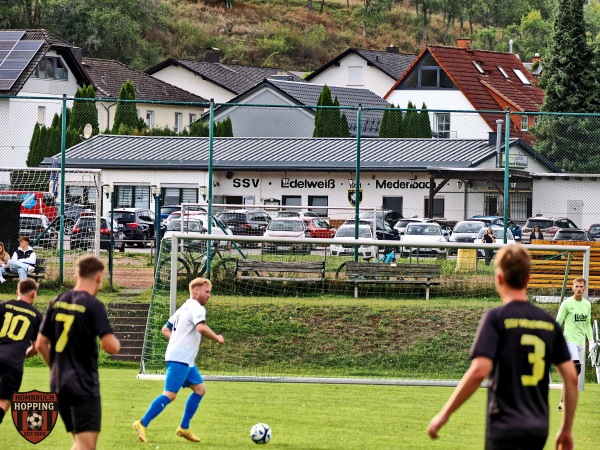 Edelweiß-Sportanlage - Breitscheid/Hessen-Medenbach