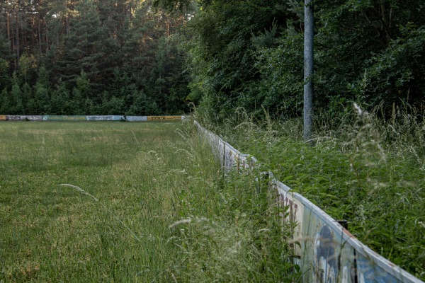 Mönchswaldstadion Nebenplatz - Mitteleschenbach