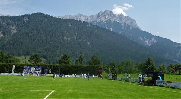 Sportplatz Lenzing - Saalfelden