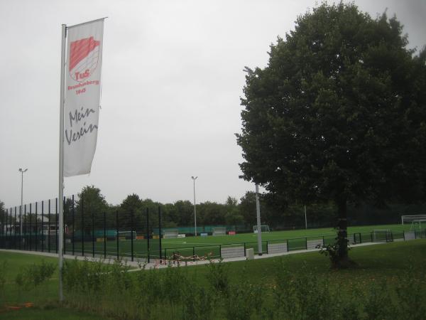 Bezirkssportanlage Reuschenberg Platz 2 - Neuss-Reuschenberg