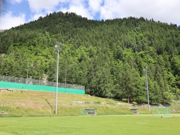 Sportplatz Taufers im Münstertal - Taufers im Münstertal (Tubre)