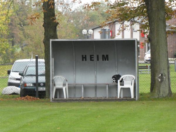 Kastanienstadion - Tauche-Lindenberg
