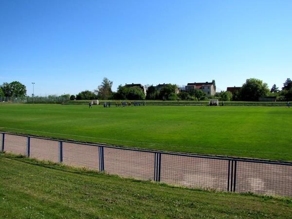 Walter-Lutze-Stadion Nebenplatz - Schkeuditz