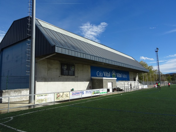 Campo de Fútbol de Adurtzabal - Vitoria-Gasteiz, PV