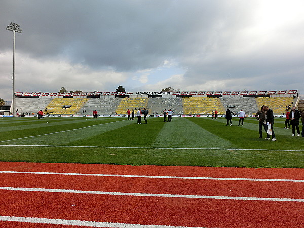 Altay Alsancak Stadyumu - İzmir