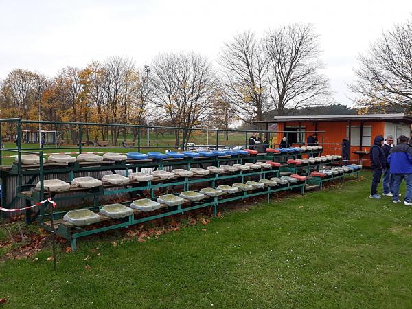 Sportanlage an der Chaussee - Lohmen/Mecklenburg