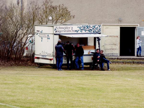 Sportplatz an der Schule - Schenkendöbern-Bärenklau