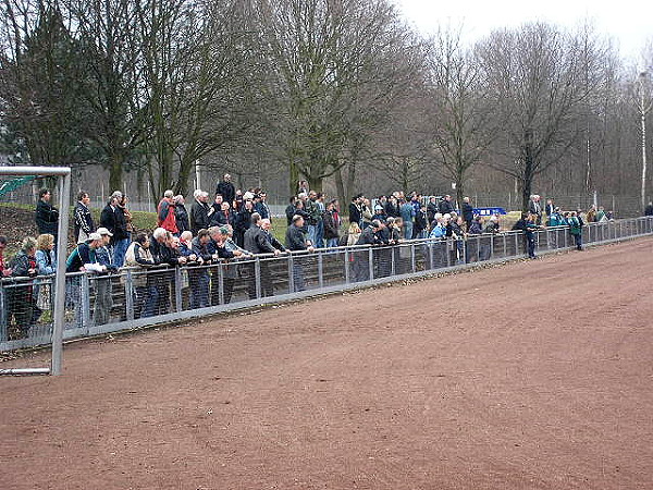 Bezirkssportanlage Mitte II LA-Platz - Essen/Ruhr-Altenessen