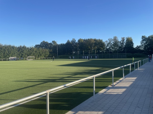Sportanlage Nußbaumallee B-Platz - Cloppenburg-Emstekerfeld