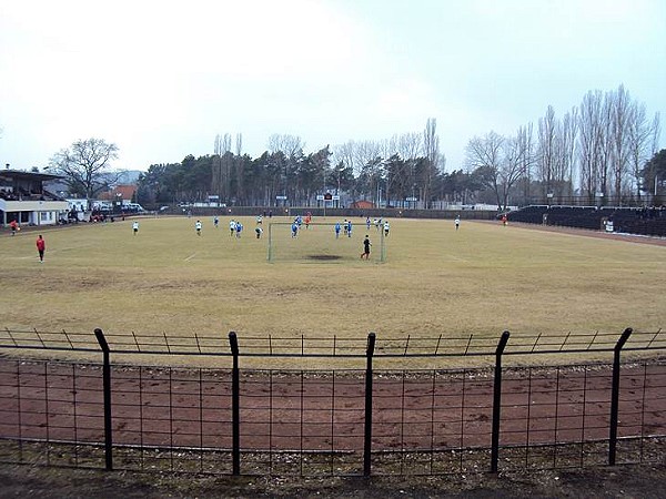 Stadion der Hüttenwerker auf den Sportanlagen Waldstraße - Eisenhüttenstadt