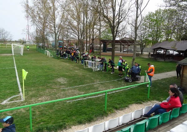 Győrladaméri Sportpálya - Győrladamér