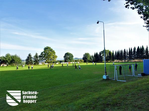 Sportplatz Heinrichshöhe - Leutersdorf/Oberlausitz-Oberleutersdorf