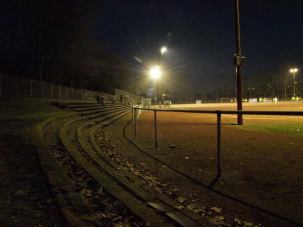 Bezirkssportanlage Am Rönsbergshof - Duisburg-Beeck