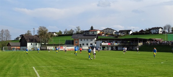 Sportplatz Neukirchen - Neukirchen an der Vöckla