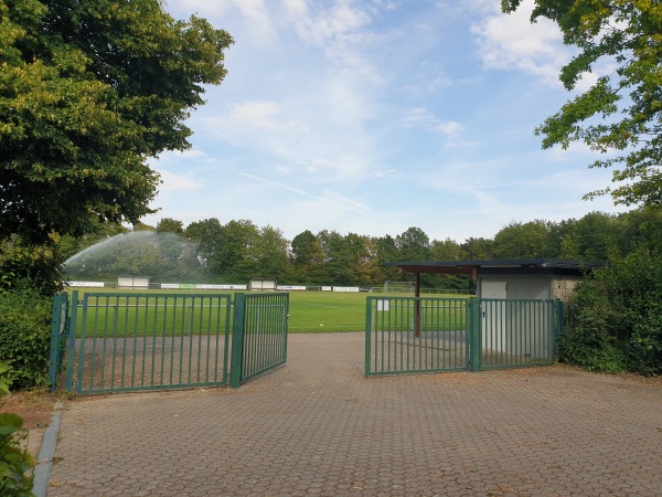 Sportplatz an der L365 - Geilenkirchen-Lindern