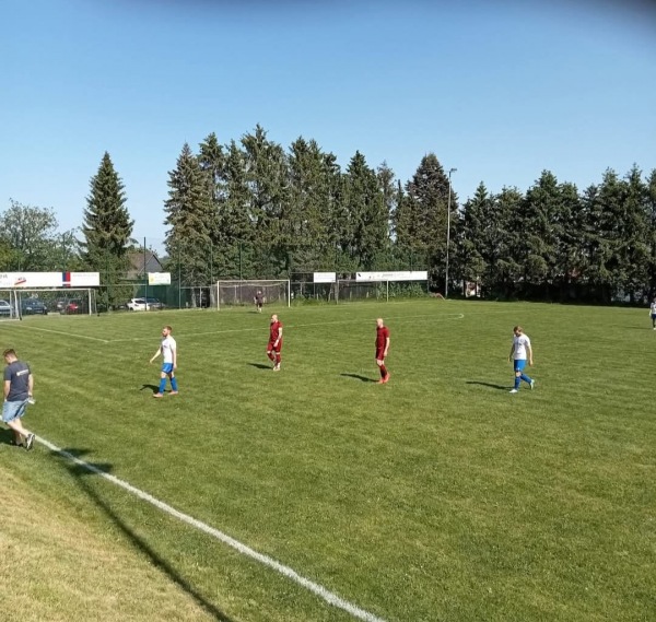 Sportplatz Bruchertseifen - Bruchertseifen