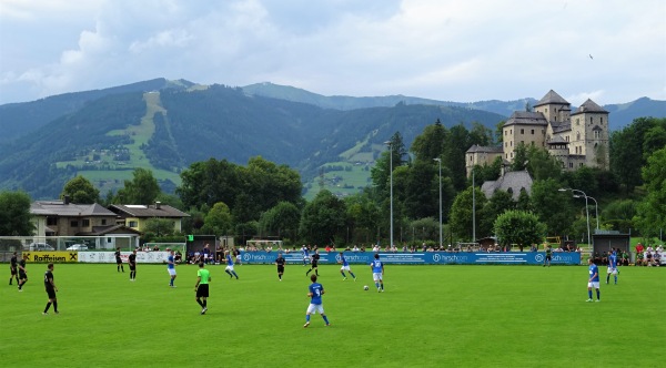 Schloßbadarena - Bruck an der Großglocknerstraße