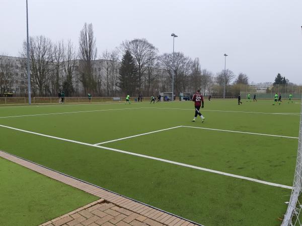 Sportplatz Werderstraße - Berlin-Hakenfelde