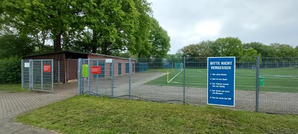 Edmund-Plambeck-Stadion Nebenplatz 2 - Norderstedt-Garstedt