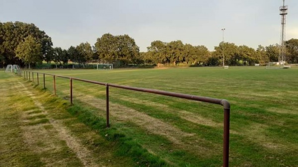 Sportanlage Heidkoppelweg B-Platz - Lüneburg-Erbstorf