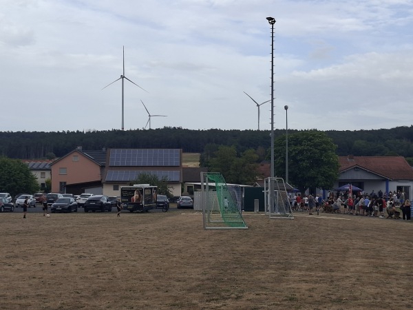 Sportanlage Schlitzer Straße Platz 2 - Burghaun-Langenschwarz
