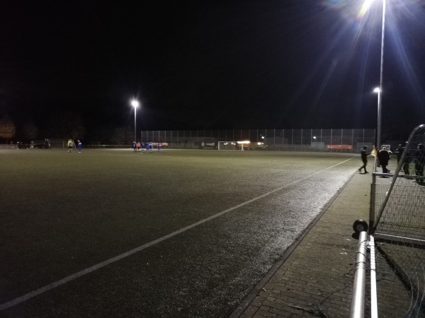 Bezirkssportanlage Tiefenbroich Platz 2 - Ratingen-Tiefenbroich