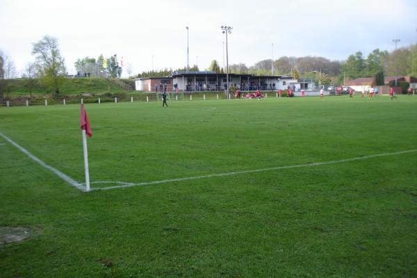 Karl-Kleine-Stadion am Hüsterner Berg - Ense-Höingen