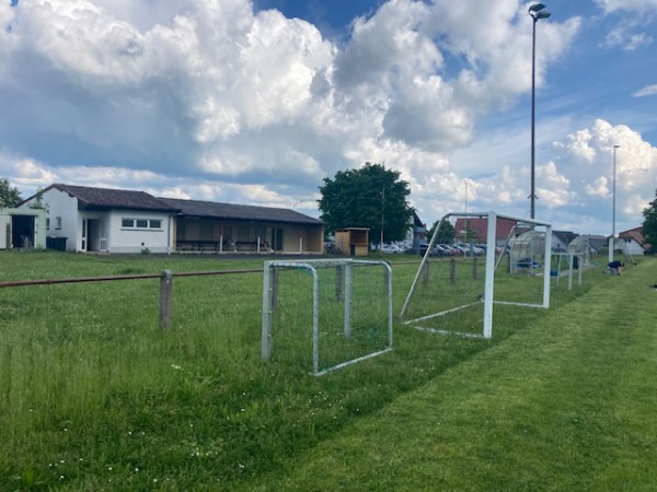 Sportplatz Grüningen - Pohlheim-Grüningen