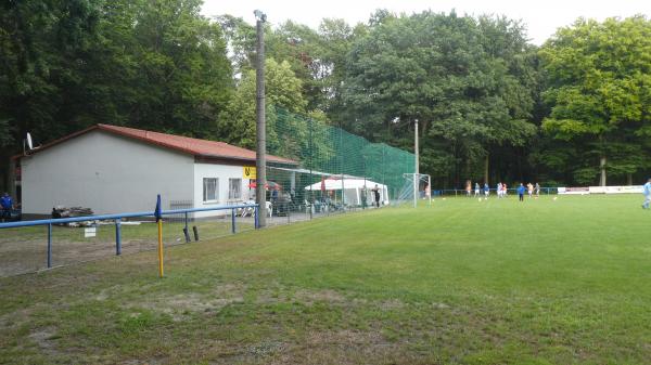 Sportplatz Zum Guten Born - Guteborn