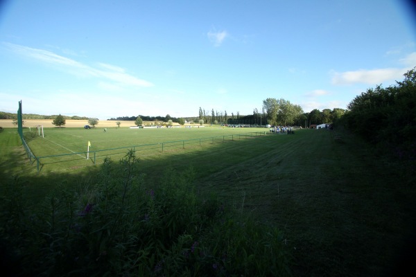 Sportplatz am Bürgerhaus - Liebenau/Hessen-Ersen
