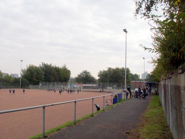 Sportplatz Haedenkampstraße - Essen/Ruhr-Altendorf