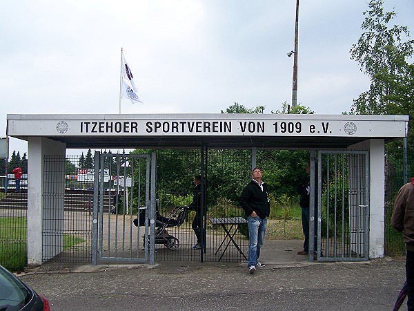 Lehmwohld-Stadion im Sportzentrum - Itzehoe