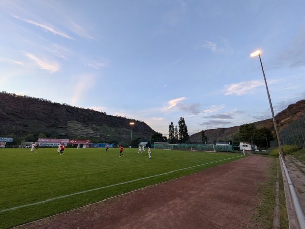 Sportplatz Oberfeller Löwenkäfig - Oberfell/Mosel