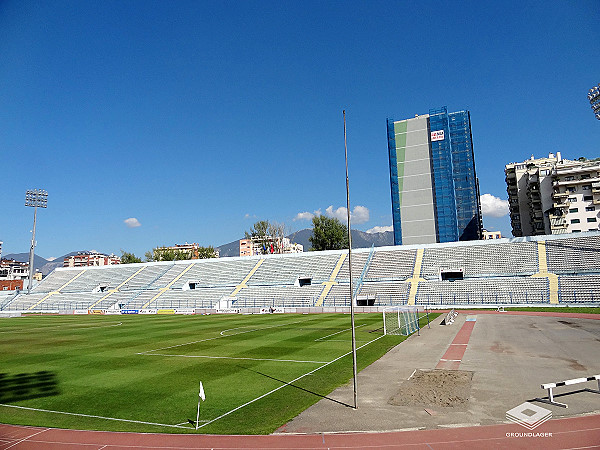 Stadiumi Kombëtar Qemal Stafa - Tiranë (Tirana)