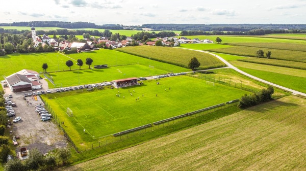 Hauptsportplatz Bedernau - Breitenbrunn-Bedernau