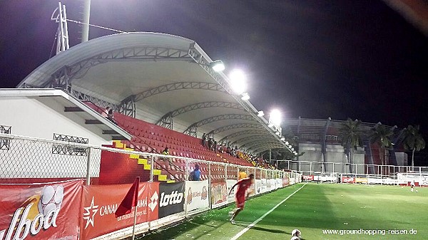 Estadio Luis Ernesto Cascarita Tapia - Ciudad de Panamá