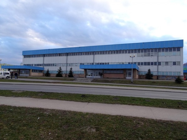 Hala Zespołu Szkół Ogólnokształcących nr 5 na Osiedlu Lotnisko - Grudziądz
