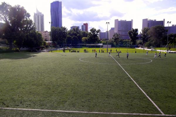 Sportplatz Donau Nebenplatz - Wien